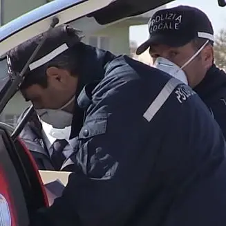 Crotone, travolge un ciclista e scappa senza soccorrerlo: denunciato