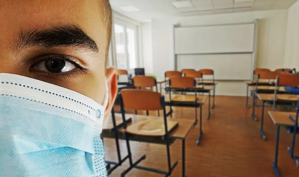 Coronavirus, studente positivo in una scuola di Roma: 60 in isolamento