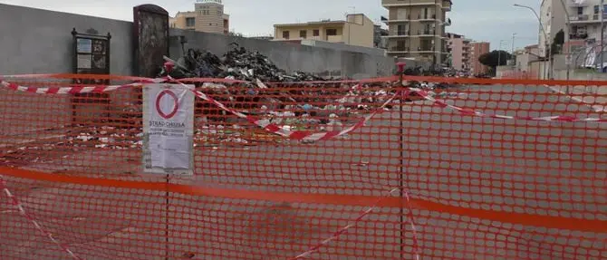 Reggio Calabria, la triste campagna elettorale nella città sommersa dai rifiuti