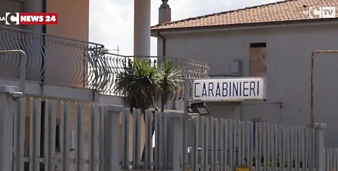 Intimidazione carabiniere, l’assessore De Caprio in visita a Sant’Onofrio