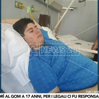 Morì al Gom di Reggio Calabria a 17 anni, la famiglia di Domenico cerca ancora risposte