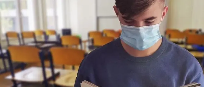 Scuola al via in alcune regioni, Azzolina: «Un segno di rinascita per il Paese»