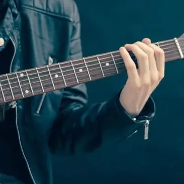 Musica e solidarietà a Medicino con la rassegna Cosa vuoi che sia una canzone