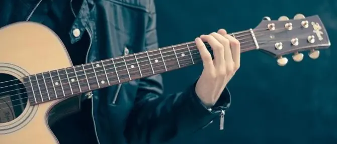 Musica e solidarietà a Medicino con la rassegna Cosa vuoi che sia una canzone