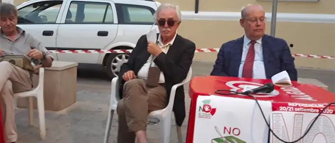 Castrovillari, il comitato del No al referendum in piazza per spiegare le ragioni