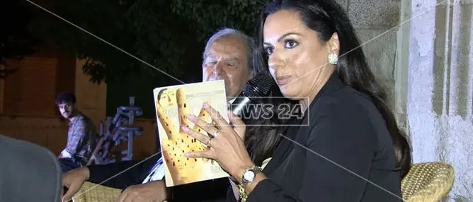 Polistena, poesie dialettali anche per gli studenti nel libro di Roberta Cullari