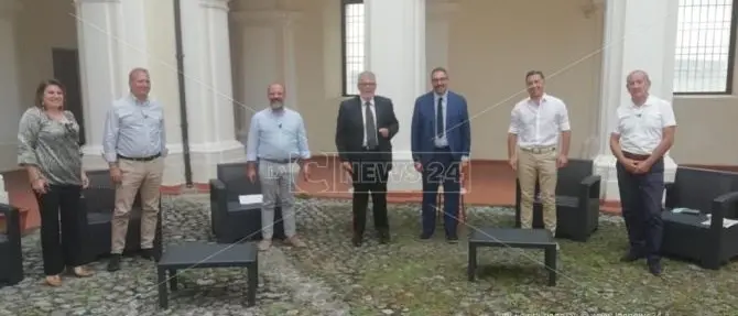 Pubblica piazza – Speciale elezioni: confronto tra i candidati a sindaco di Castrovillari