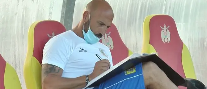 Calcio, il Catanzaro si prepara al campionato: parla mister Calabro