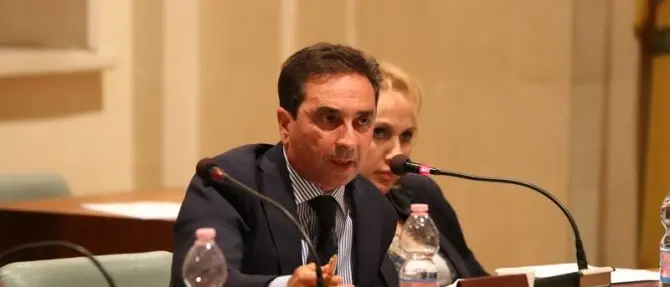 Corigliano Rossano, polo Covid e laboratorio di Microbiologia: scoppia la polemica