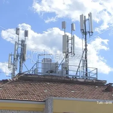 Cosenza, il silenzio-assenso di Palazzo dei Bruzi dà il via libera al 5G