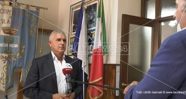 Migranti, Fazzolari e le coop al Nord: «Io e Ursida a Brescia solo per coincidenza»