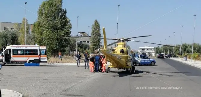 Rossano, operaio cade da un fabbricato in costruzione: è grave