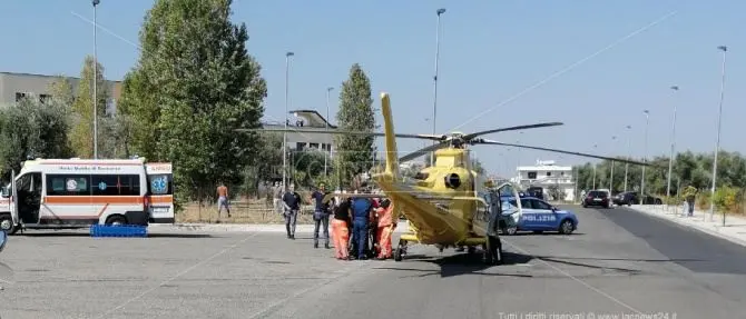 Rossano, operaio cade da un fabbricato in costruzione: è grave