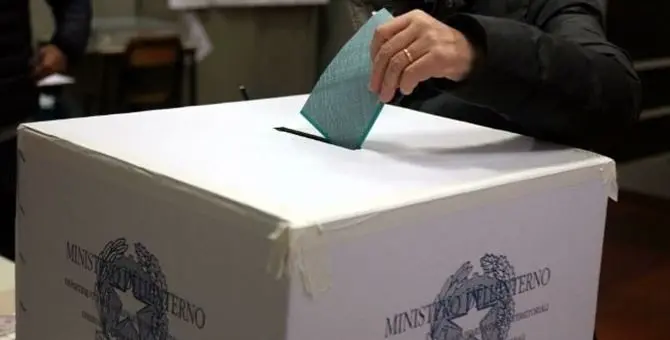 Guida al referendum del 20 e 21 settembre per la riduzione dei parlamentari