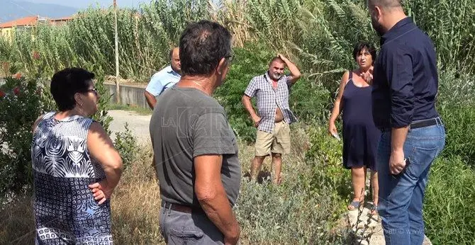 Lamezia Terme, il fiume Cantagalli fa ancora paura: «Alle prime piogge esonderà»