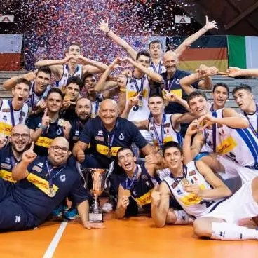 Volley, con Laurenzano un tocco di Calabria nell’Italia Under 18 campione d’Europa