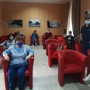 Scuola, il paradosso di Cortale: classi accorpate nonostante il Covid