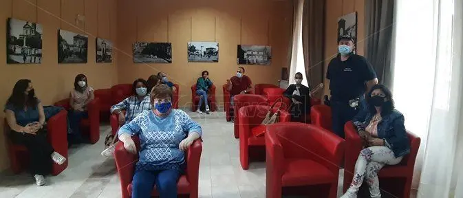 Scuola, il paradosso di Cortale: classi accorpate nonostante il Covid