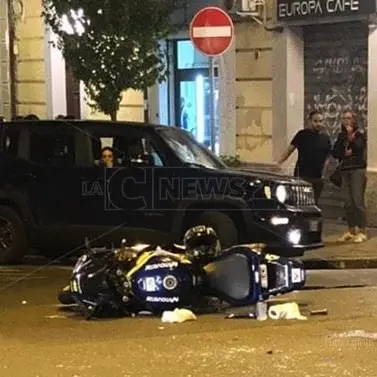 Cosenza, tragico incidente stradale in centro: muore un giovane 28enne