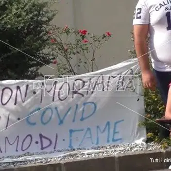 «Se non moriamo di Covid moriamo di fame». Tirocinanti della Regione pronti alla protesta