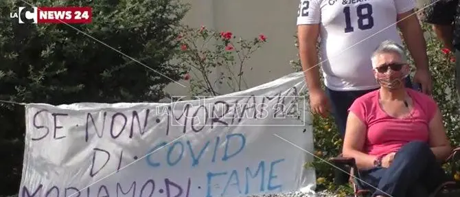«Se non moriamo di Covid moriamo di fame». Tirocinanti della Regione pronti alla protesta