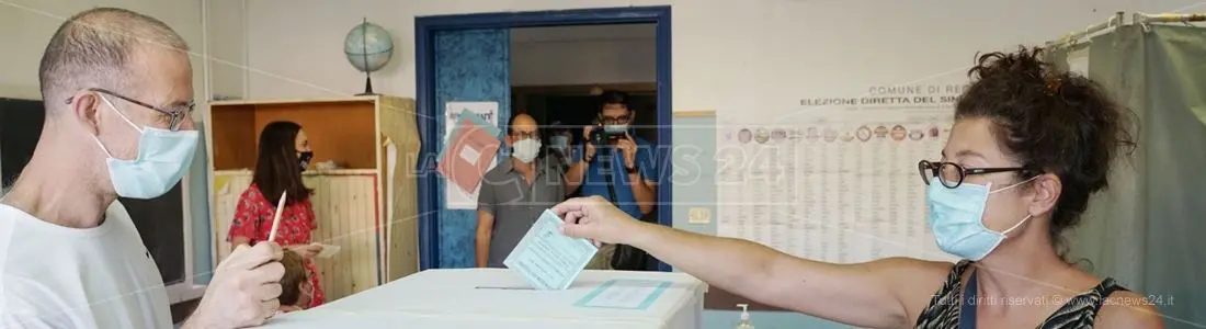 Referendum ed elezioni comunali in Calabria: alle 19 l'affluenza si ferma al 22,8% e 33,8%