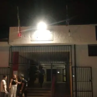 Corigliano Rossano, black out in un seggio e urne sospese: spuntano topi e scarafaggi