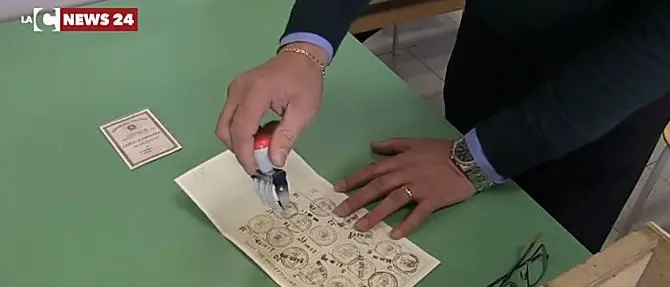 Referendum, Demopolis: «Effetto Covid limitato. Taglio parlamentari coinvolge i cittadini»