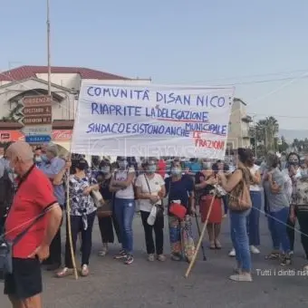 Corigliano-Rossano, presidio di protesta a Cantinella: blocco allo svincolo