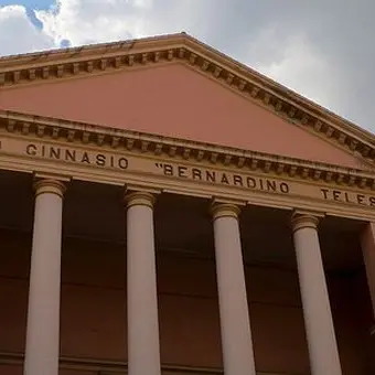 Provincia di Cosenza, sospensione punti ristoro nelle scuole: il Telesio protesta