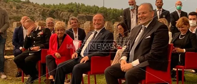 Premio Caccuri, conferita la cittadinanza onoraria a Gratteri e Affidato