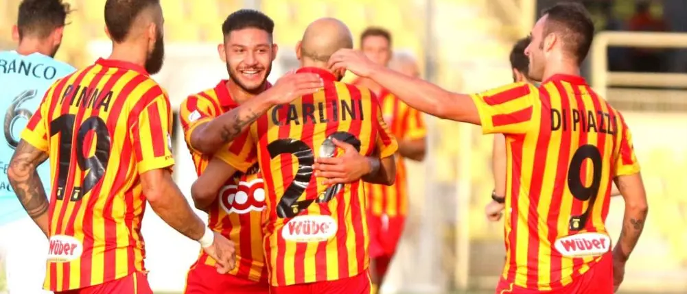 Coppa Italia, il Catanzaro batte la Virtus Francavilla: ora c'è il Chievo