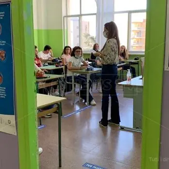 Scuola al via anche a Catanzaro, l'emozione di ritrovarsi in classe