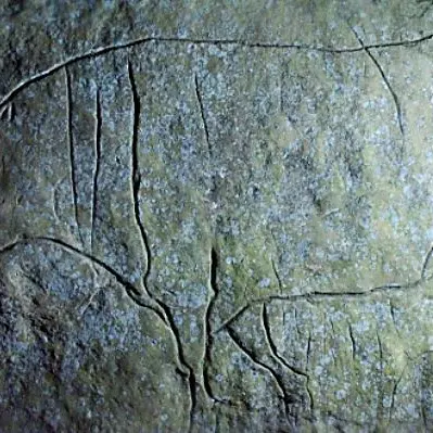 Calabria preistorica: nuove incisioni paleolitiche scoperte nella Grotta del Romito