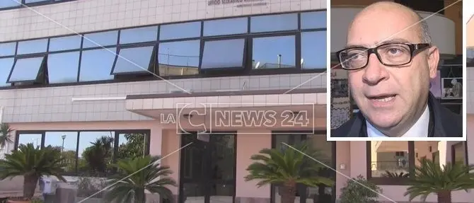 Cosenza, Ufficio scolastico nel caos: il dirigente esautorato dalle funzioni