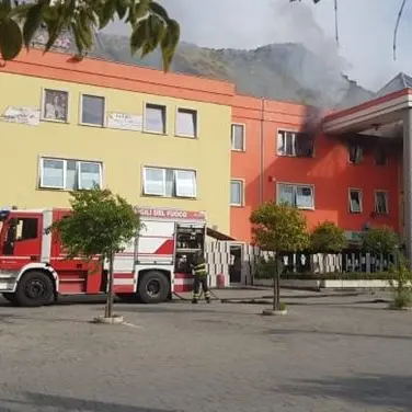 Zumpano, incendio nel cinema multisala: nessun ferito