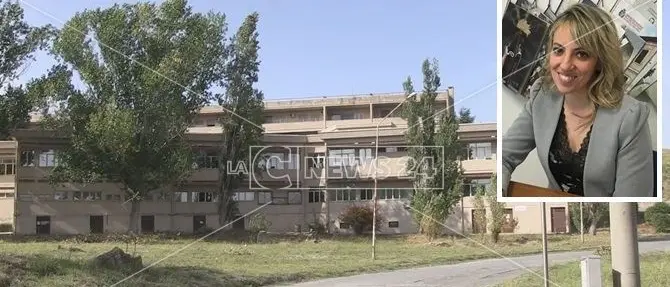 Coronavirus Cosenza: maestra positiva, il caso scoperto grazie all'intuizione di un medico