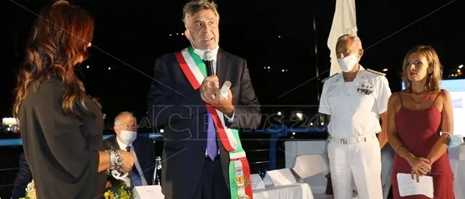 L'associazione “Mare Pulito Bruno Giordano” premia il comune di Sellia Marina