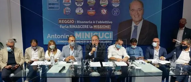 Ballottaggio a Reggio, Minicuci “apre” a Marcianò e pensa ad una delega per Klaus Davi