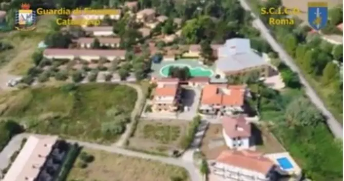 Maxi sequestro alla cosca Accorinti di Briatico, sigilli a 55 milioni di euro