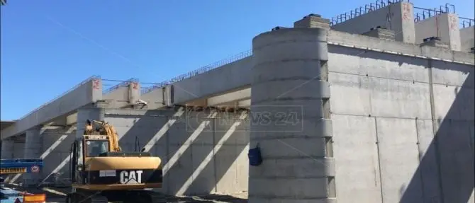Caulonia, il ponte Allaro prende forma. Pronto entro fine anno?