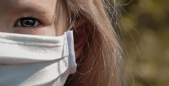 Coronavirus a Cosenza, alunna positiva in un liceo: in isolamento tutta la classe