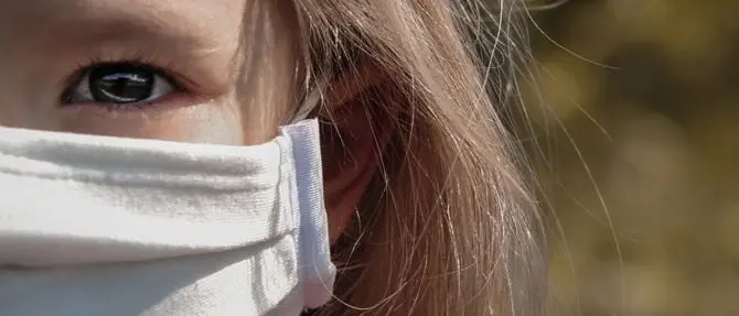 Coronavirus a Cosenza, alunna positiva in un liceo: in isolamento tutta la classe