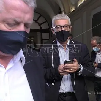 Commissione antimafia a Catanzaro, Morra: «Emerse situazioni imbarazzanti per lo Stato»