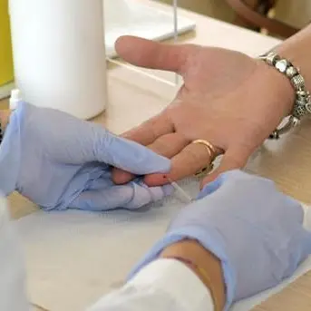 Coronavirus, nelle scuole test rapidi come in aeroporto
