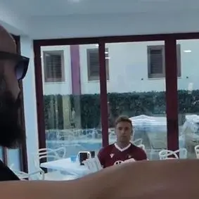 Reggina calcio, video choc sulla pagina ufficiale: simulato omicidio per presentare il calciatore Cionek