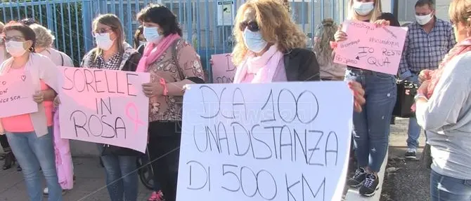 A Cosenza un flash mob per Francesca, simbolo della migrazione sanitaria