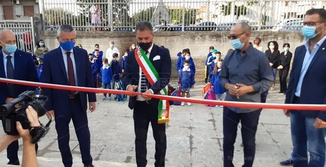 Coronavirus, l'ex zona rossa di Stefanaconi riparte dalla scuola: oggi prima campanella