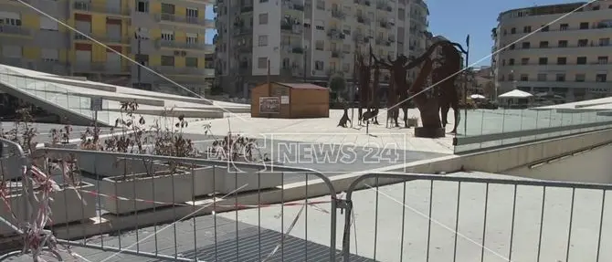 Cosenza, chiusa l'inchiesta su Piazza Bilotti: 13 indagati tra cui Occhiuto