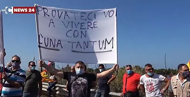 Protesta tirocinanti in Calabria: incontreranno il ministro Provenzano